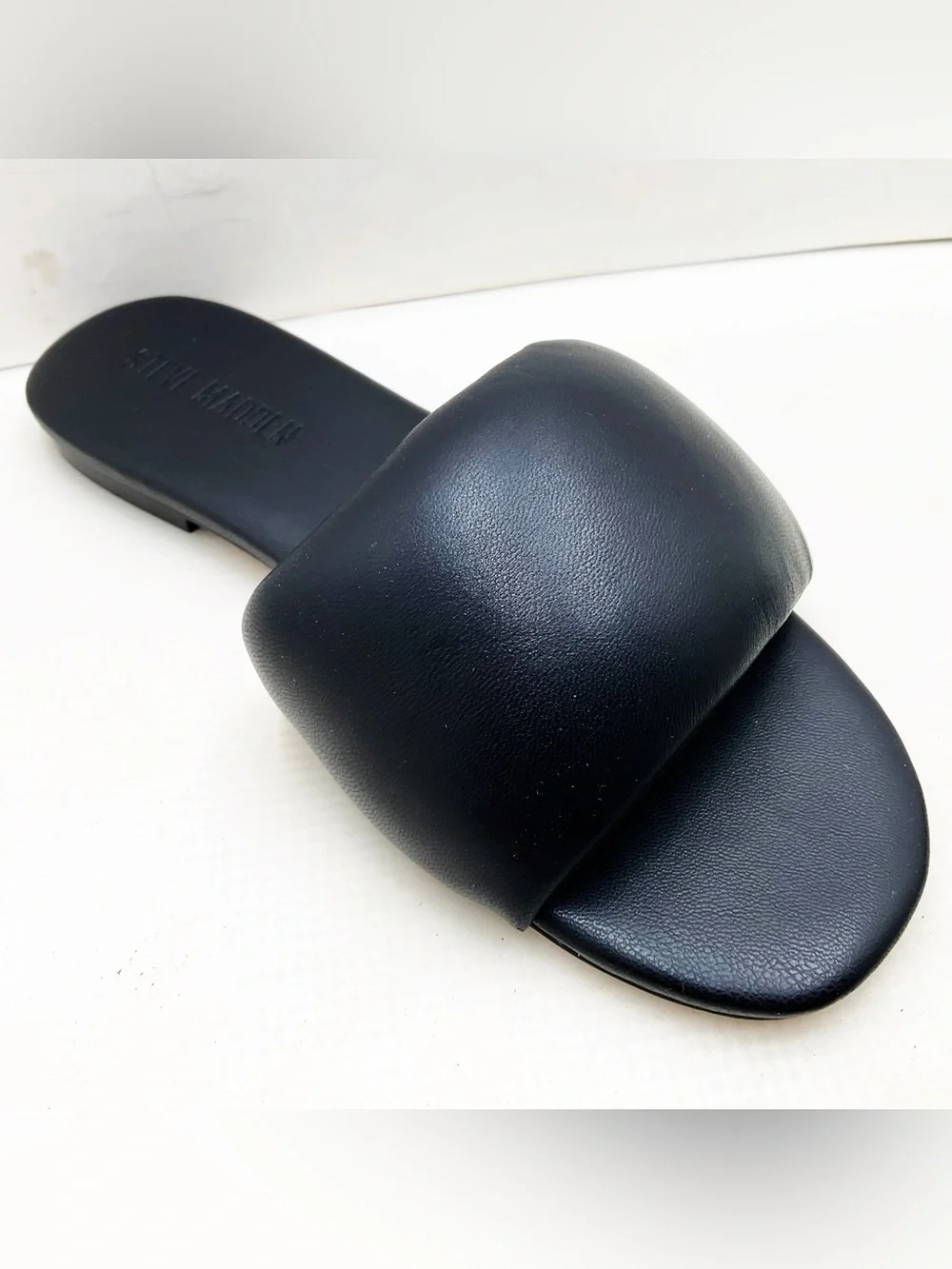 🆕{Steve Madden} Karter Puffy Leather Slide Sandals